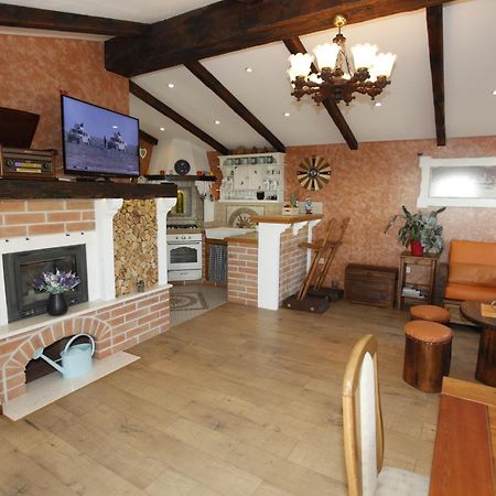Apartments Rustica Makarska Eksteriør bilde