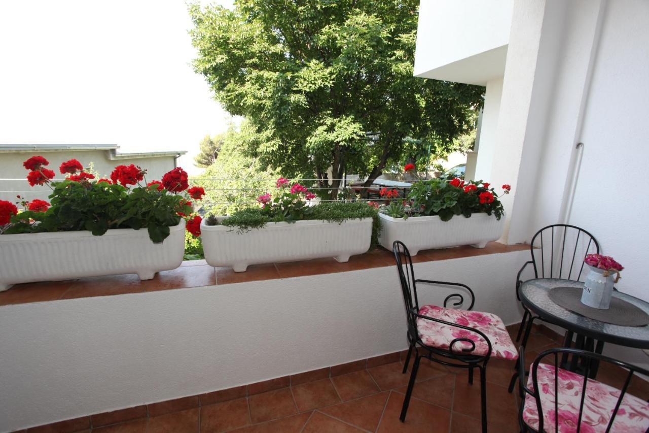 Apartments Rustica Makarska Eksteriør bilde