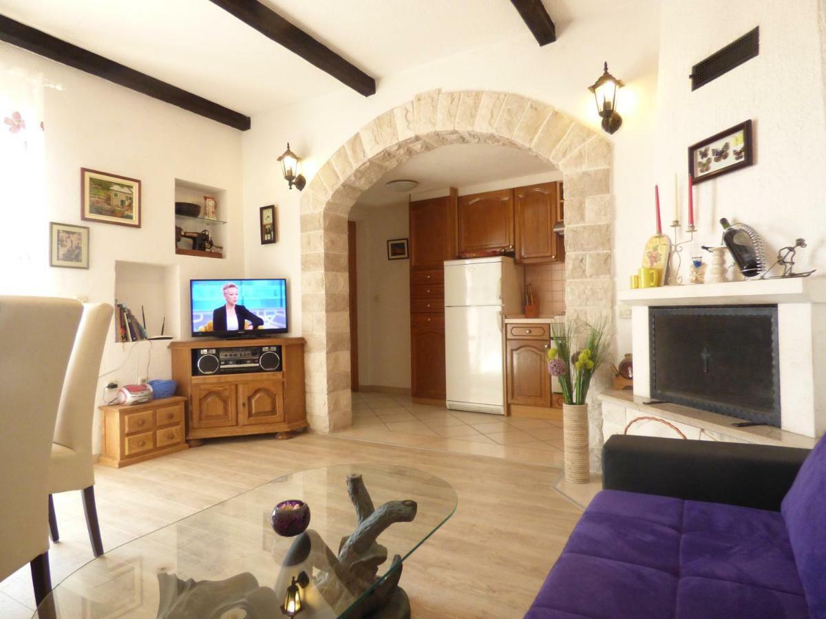 Apartments Rustica Makarska Eksteriør bilde