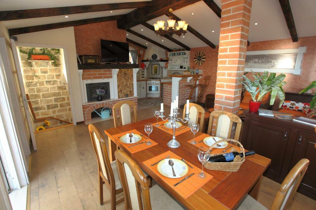 Apartments Rustica Makarska Eksteriør bilde