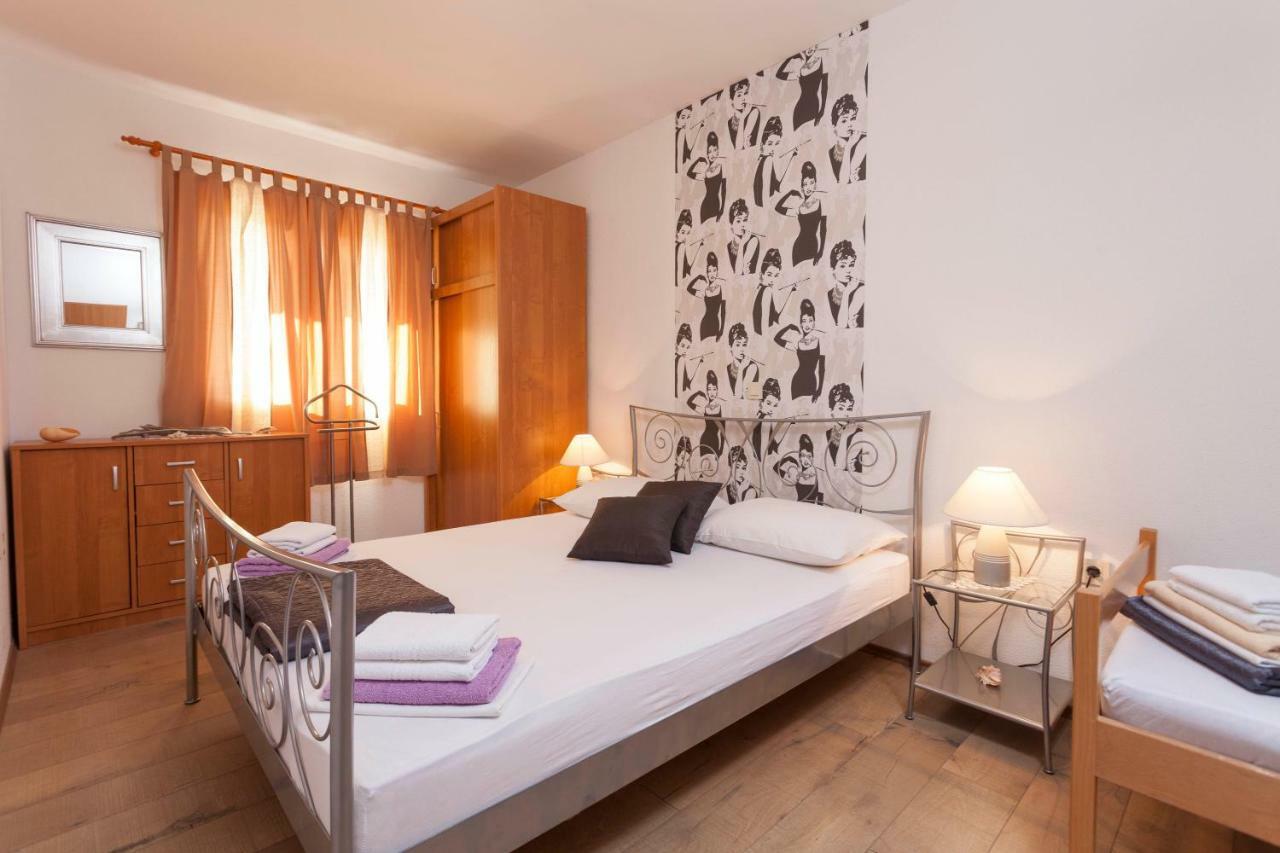 Apartments Rustica Makarska Eksteriør bilde