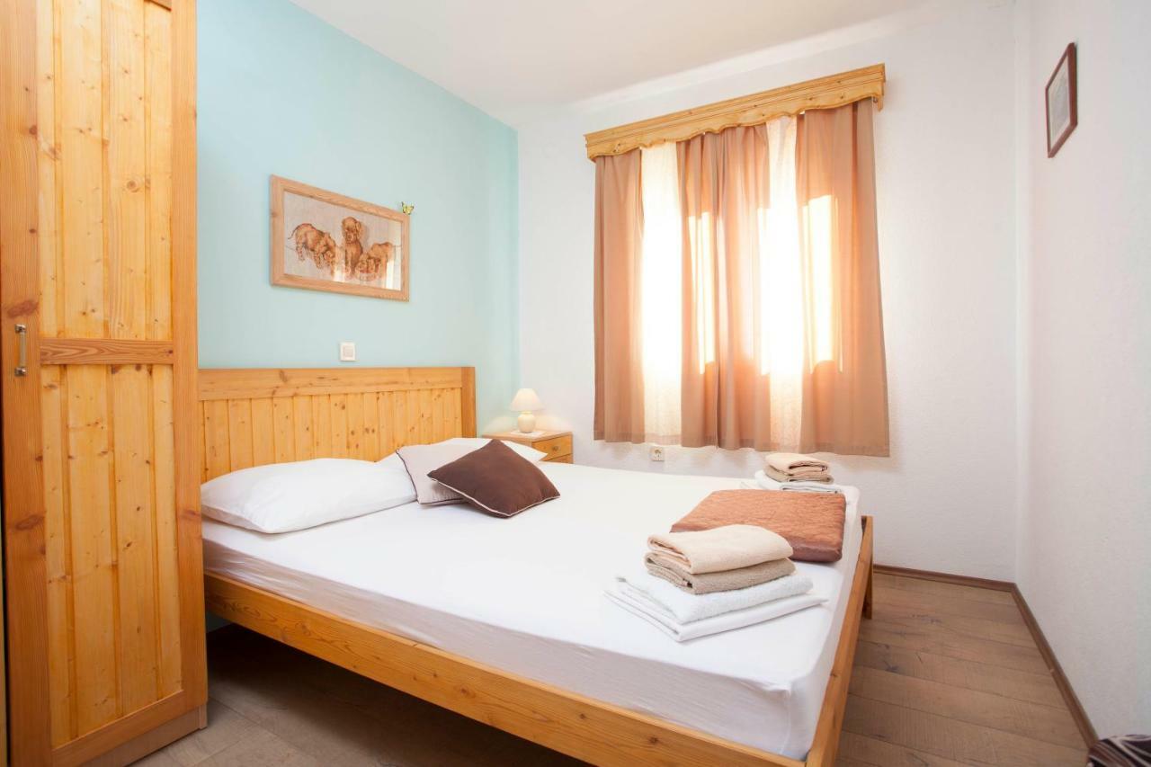 Apartments Rustica Makarska Eksteriør bilde